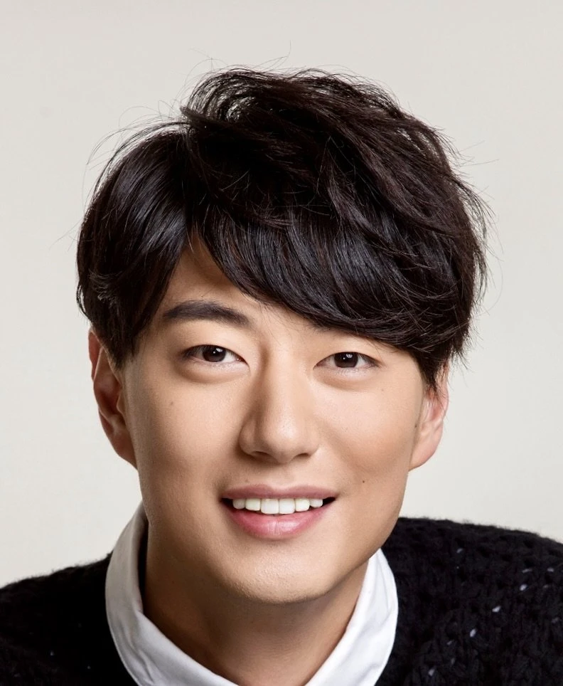 He Yi Chen