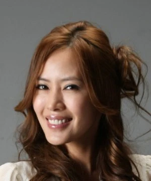 Yoo Chae Young