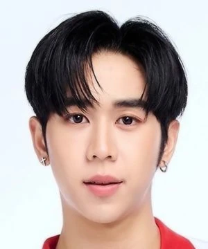 Louis Thanawin Teeraphosukarn