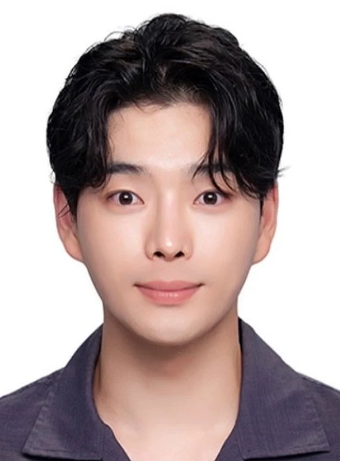Jung Hwi Young