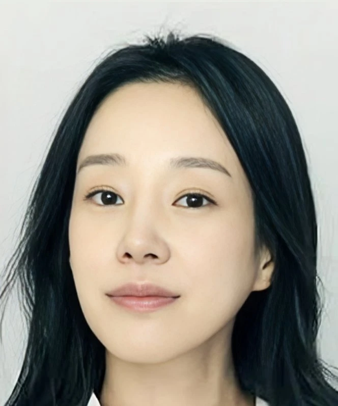 Lee Seo Yi