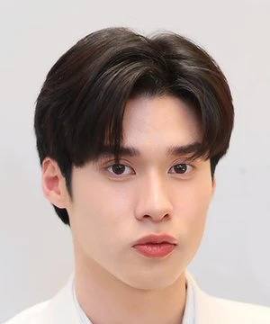 Peak Peemapol Panichtamrong